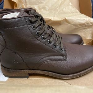 Frye Tyler lace up combat boot